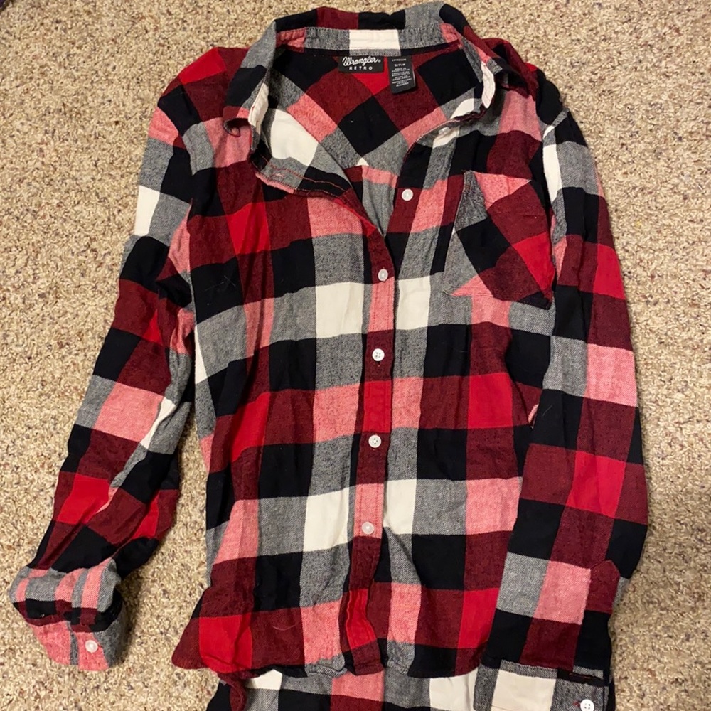 Wrangler flannel size small (oversized)